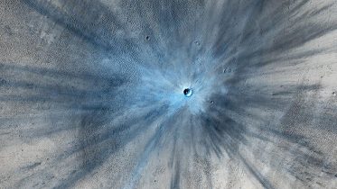 Sandbox Craters Reveal Secrets of Planetary Splash Marks and Lost Meteorites