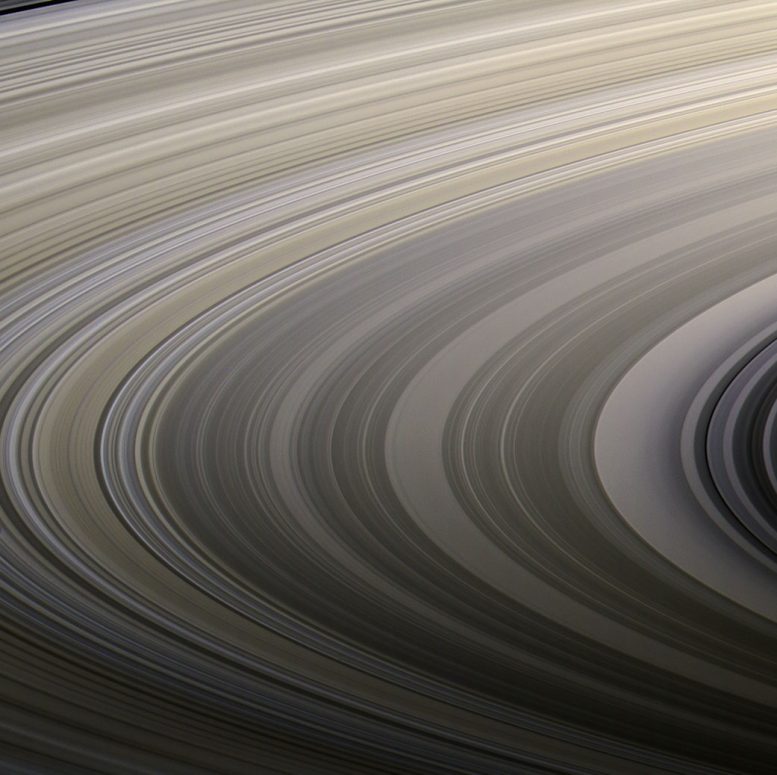 Saturn’s Rings Display Their Subtle Colors in Cassini Image