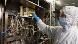 Scientists Shrink Chemistry Lab to Seek Evidence of Life on Mars