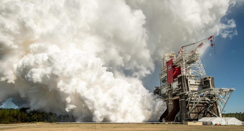 Second Hot Fire Test of SLS Rocket Core Stage