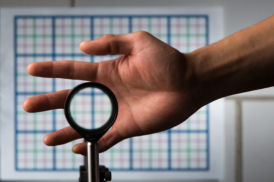 Simple Cloaking Device Uses Ordinary Lenses to Hide Objects