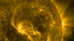 Solar Dynamics Observatory Sees Brightening Magnetic Loops