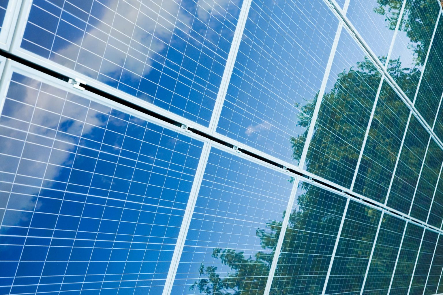 Capturing Extra Energy From the Sun Harnessing Hot Carriers for High