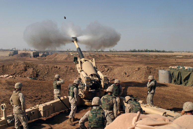 Soldiers Howitzer