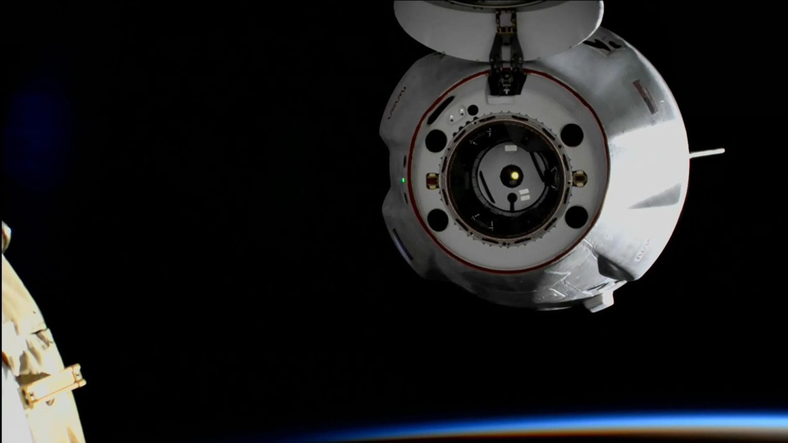 ngcb1 Esta semana @NASA: Artemis me muevo a Launchpad, Cargo Dragon parte, Luna alrededor del asteroide Polymele