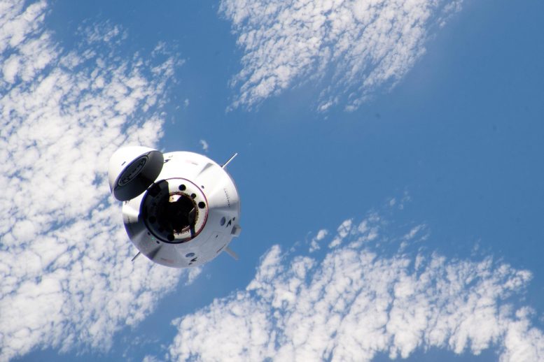 SpaceX Dragon Endeavour Carrying Axiom Ax 1 Astronauts