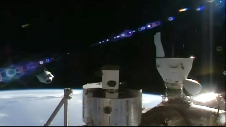 SpaceX Dragon Freedom Spacecraft Backs Away From Space Station