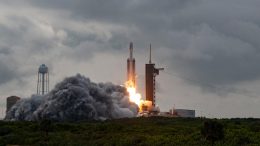 SpaceX Falcon Heavy Rocket Launches With Psyche Spacecraft Onboard