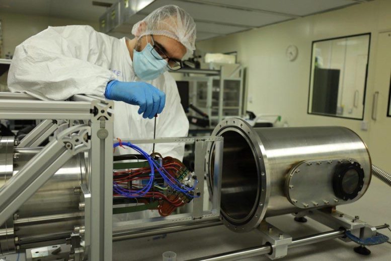 Stefano De Capua Testing LHCb Silicon Detector Modules