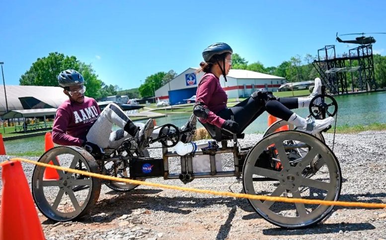 Student Teams Worldwide Compete in NASA Rover Challenge