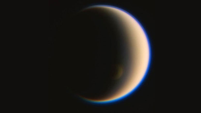 Study Reveals Unexpected Atmospheric Vortex Behaviour on Titan
