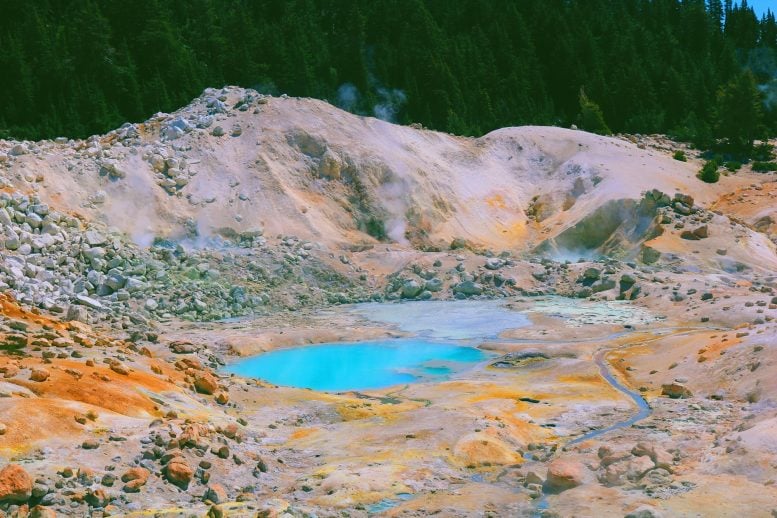Sulfur Pool Lassen National Park
