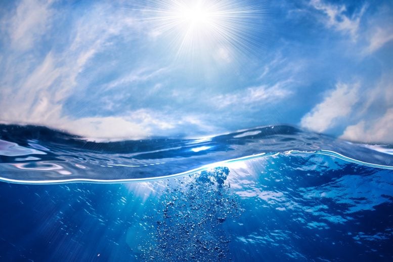 Sun Underwater Bubbles Blue