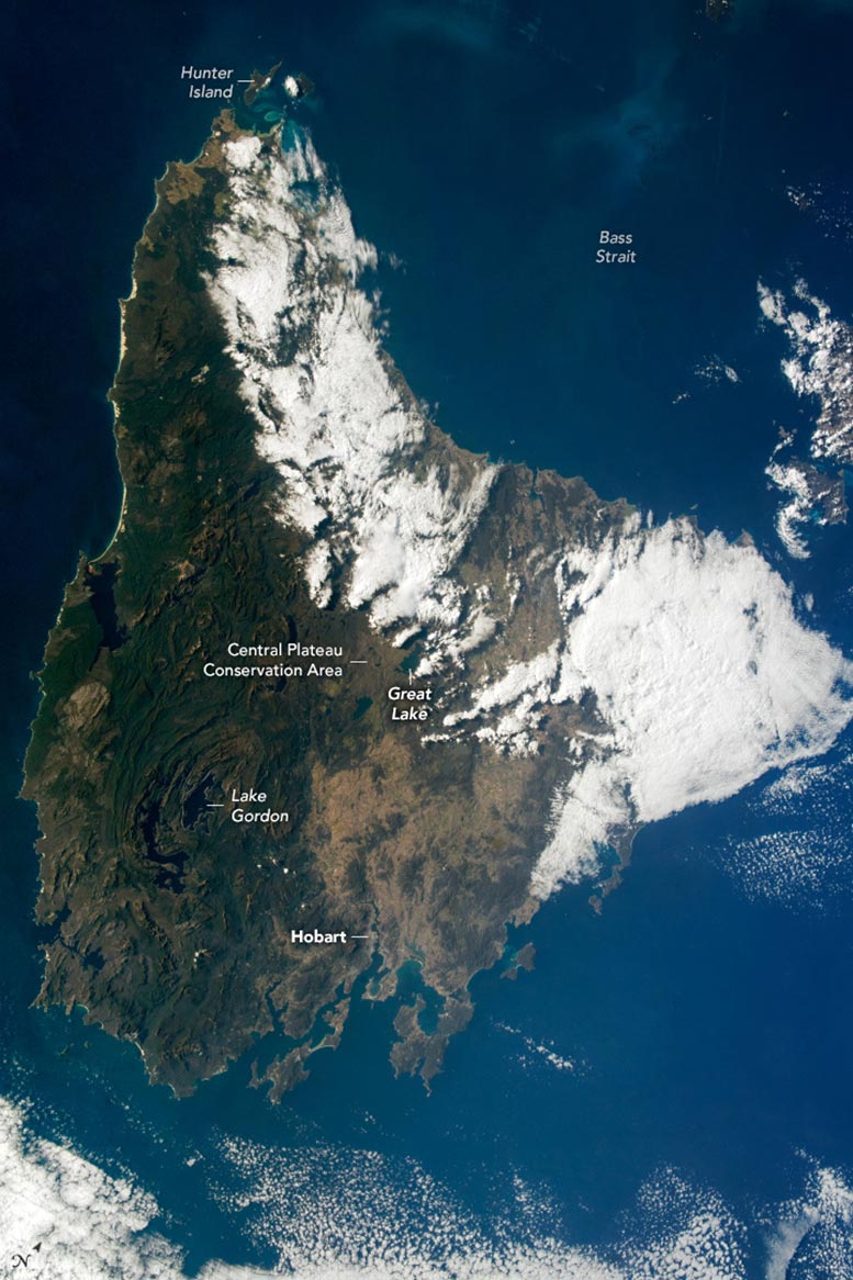 Tasmania desde la estación espacial anotada