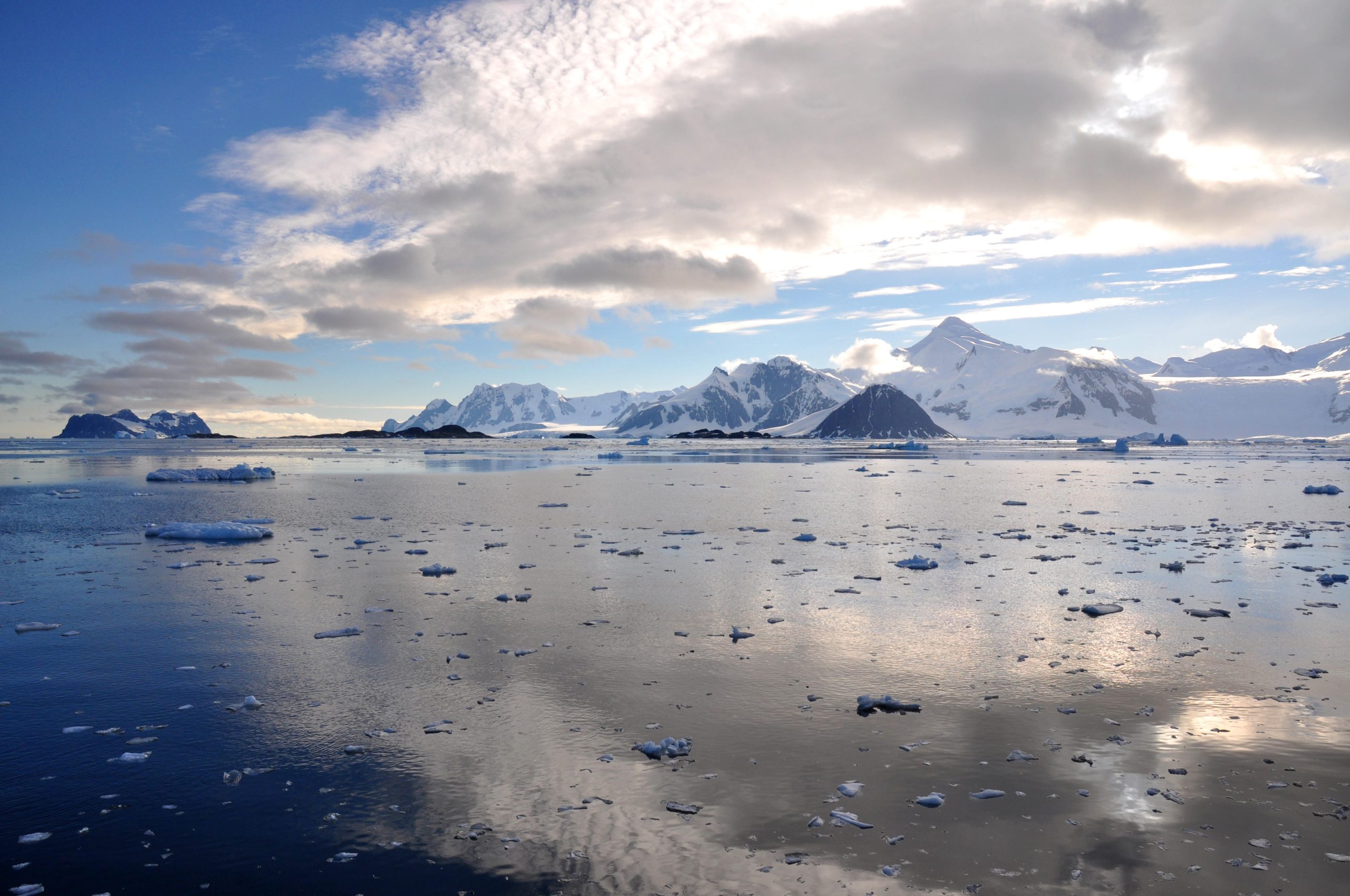 Sudden Collapse of Antarctic Glacier Shocks Researchers