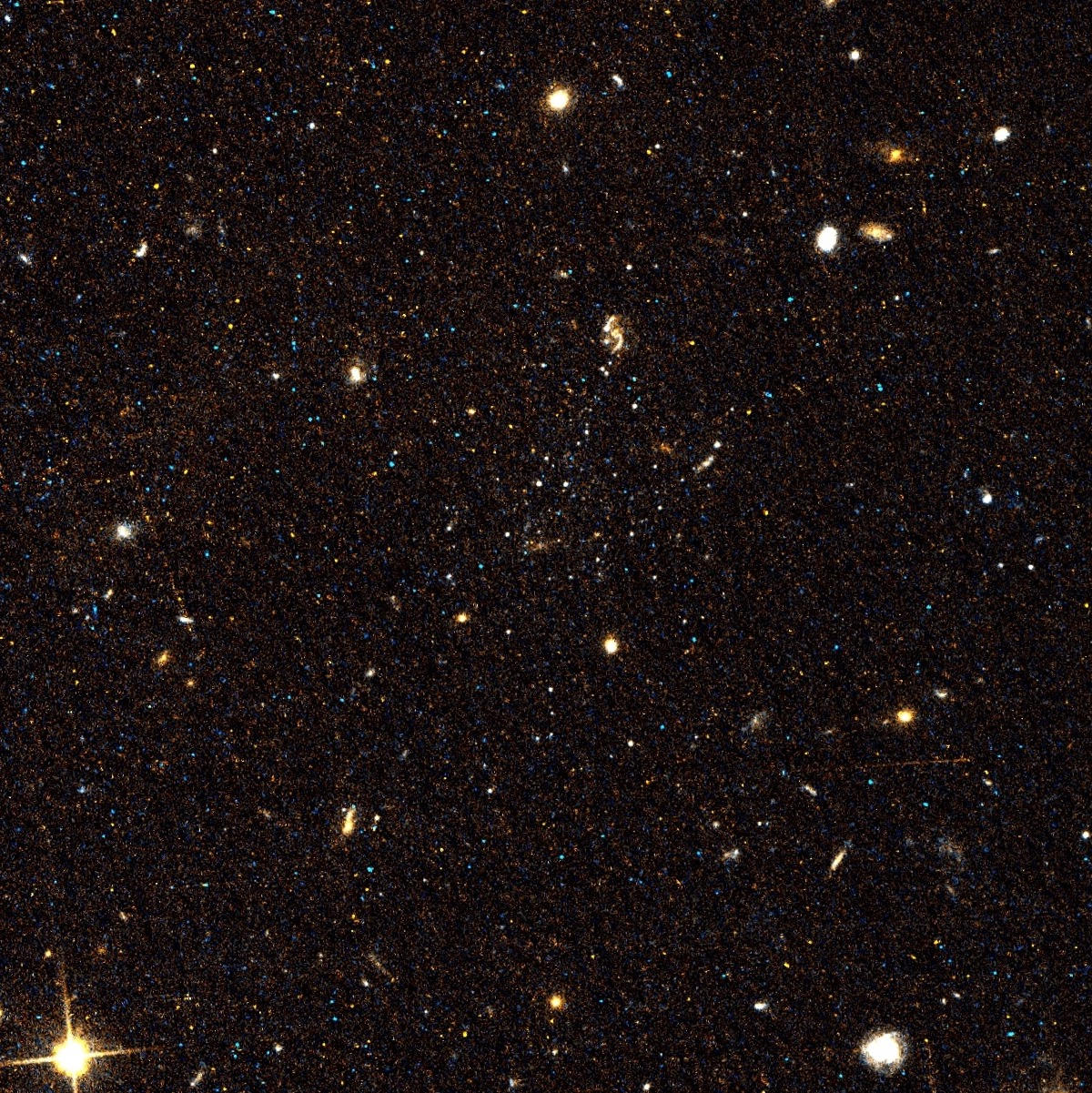Descubiertas tres galaxias muy tenues
