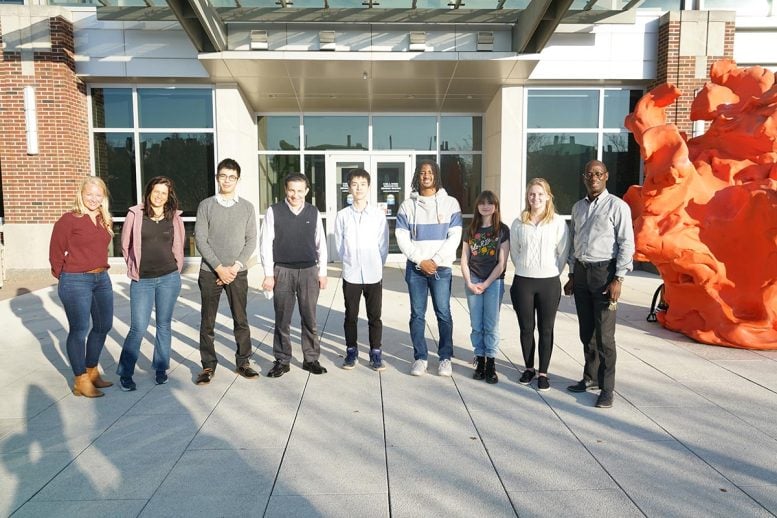 Tim Penelitian Universitas Illinois dan Universitas Mie