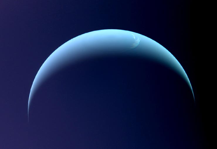 Voyager 2 Neptün'ün Görünümü