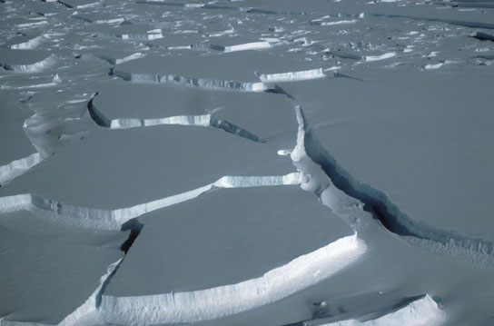 Warm ocean currents cause ice loss in Antarctica