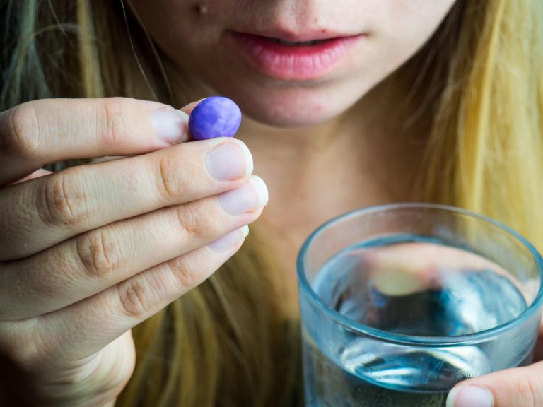 Choose Wisely: New Study Reveals Which Antidepressants Minimize Weight Gain