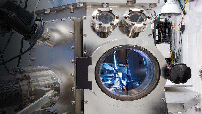 X-ray Nanoprobe Synchrotron Chamber