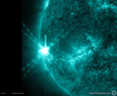 X1.9 Solar Flare 9 gennaio 2023 SDO 131 Angstrom