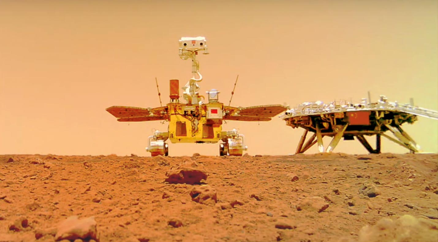 عثر المسبار الصيني Zhurong Mars على أدلة على وجود مياه في كثبان المريخ الرملية