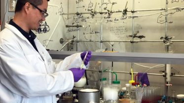 Zuxiao Zhang in the Nagib lab at the Ohio State University
