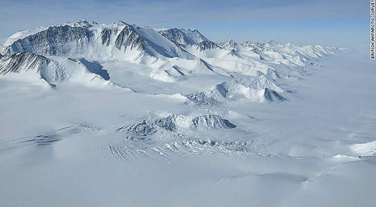 antarctica-ice-shelf-lake