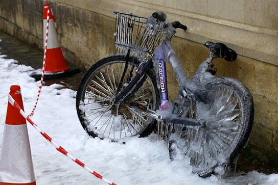 frozen-bike-winter