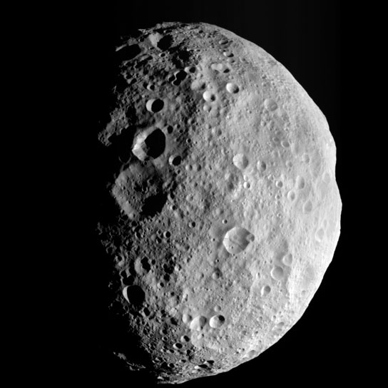 images NASA's Dawn spacecraft obtained of the giant asteroid Vesta