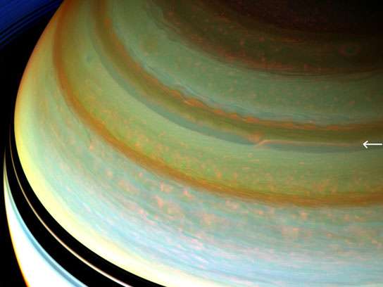 jet stream churns through Saturn's northern hemisphere