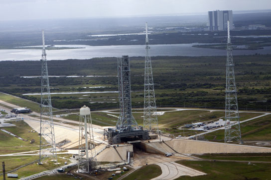 mobile launcher as it stood at Launch Pad 39B