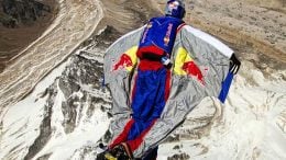 valery-rozov-wingsuit-jump